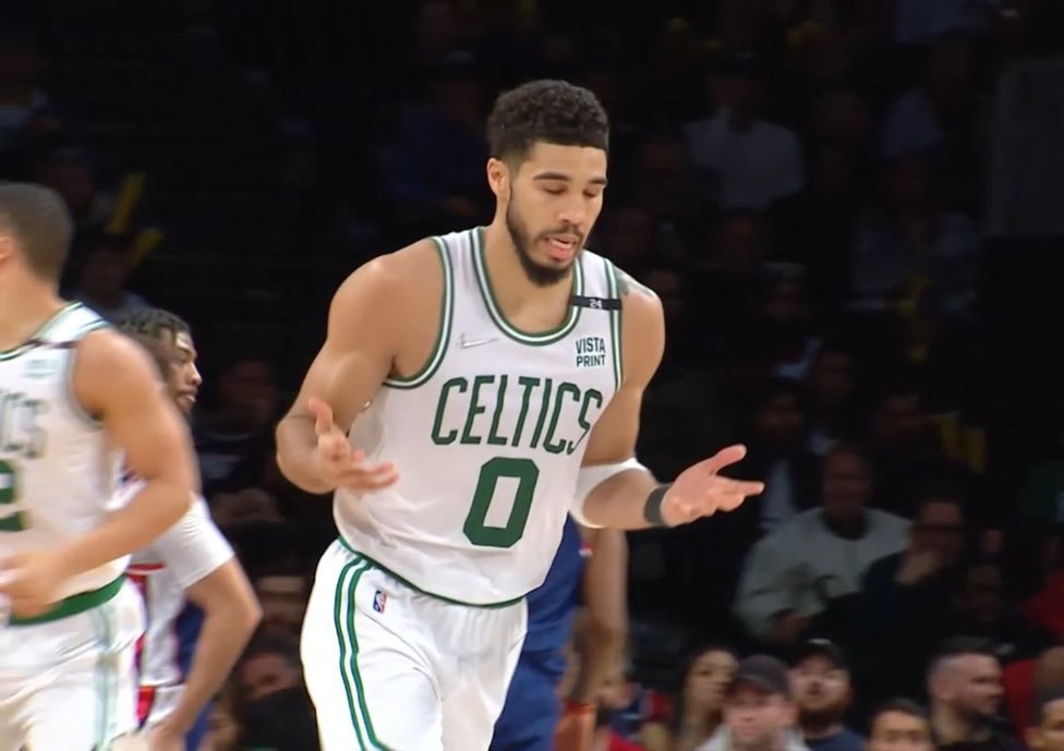  塔图姆末节爆发绿军逆转篮网守住东部第二