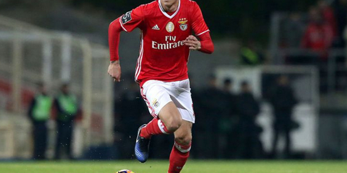 乐竞体育平台- 斯图加特冬季转会市场发力，连签三将补强阵容  